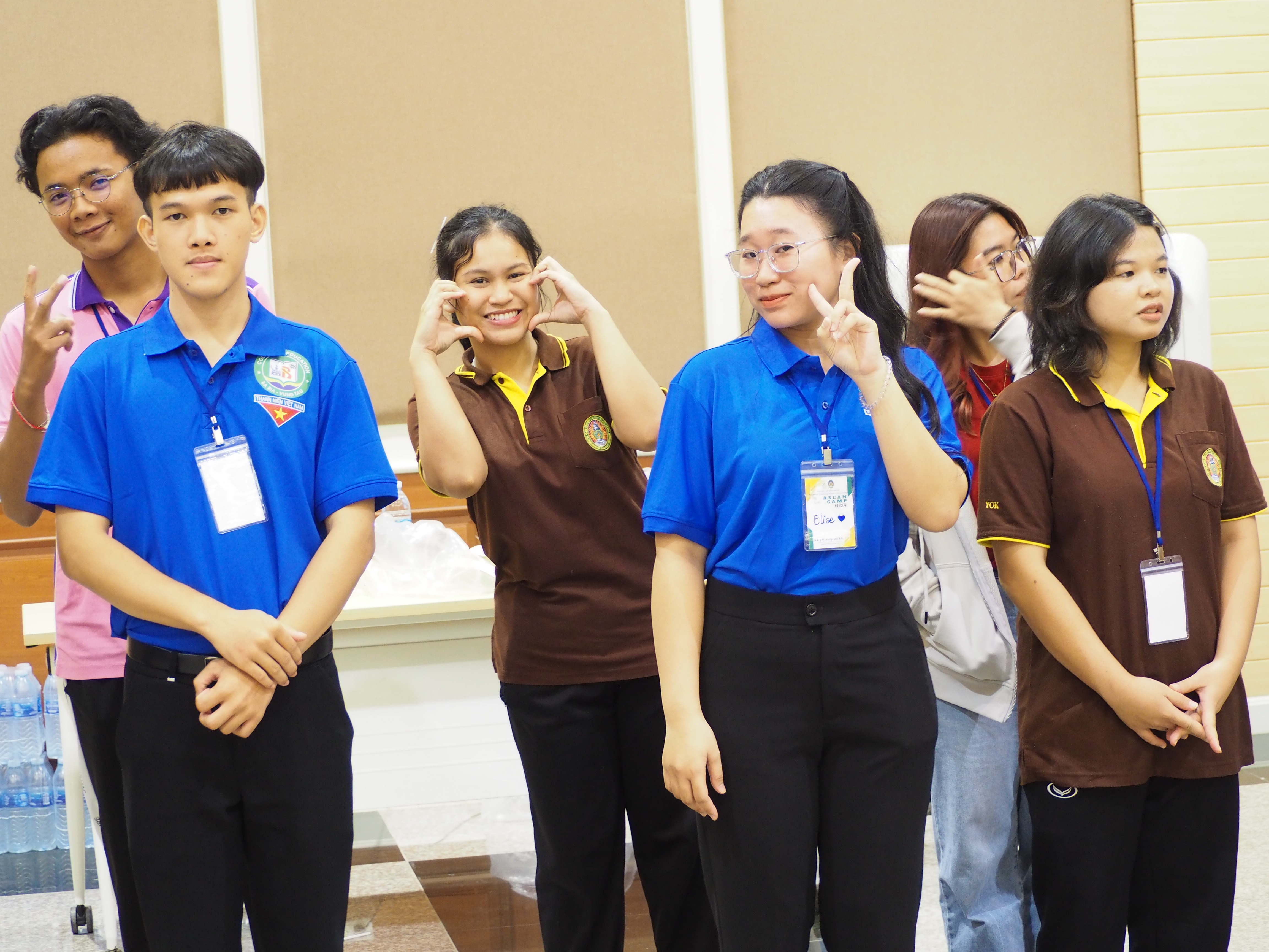 ภาพกิจกรรมค่ายอาเซียน 9